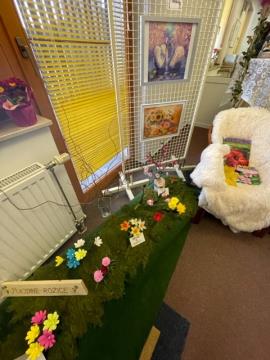 Pomladna preproga s slikami iz drobnih kamenčkov